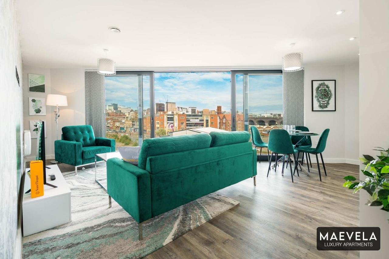 ברמינגהאם Maevela Apartments - Luxury Top Floor Penthouse - With Parking - 2 Bedroom New Build Apartment ✪ City Centre, Digbeth ✓ With Huge Patio Sliding Doors - City View - Rooftop Terrace - Ps4 & Smart Tv'S מראה חיצוני תמונה