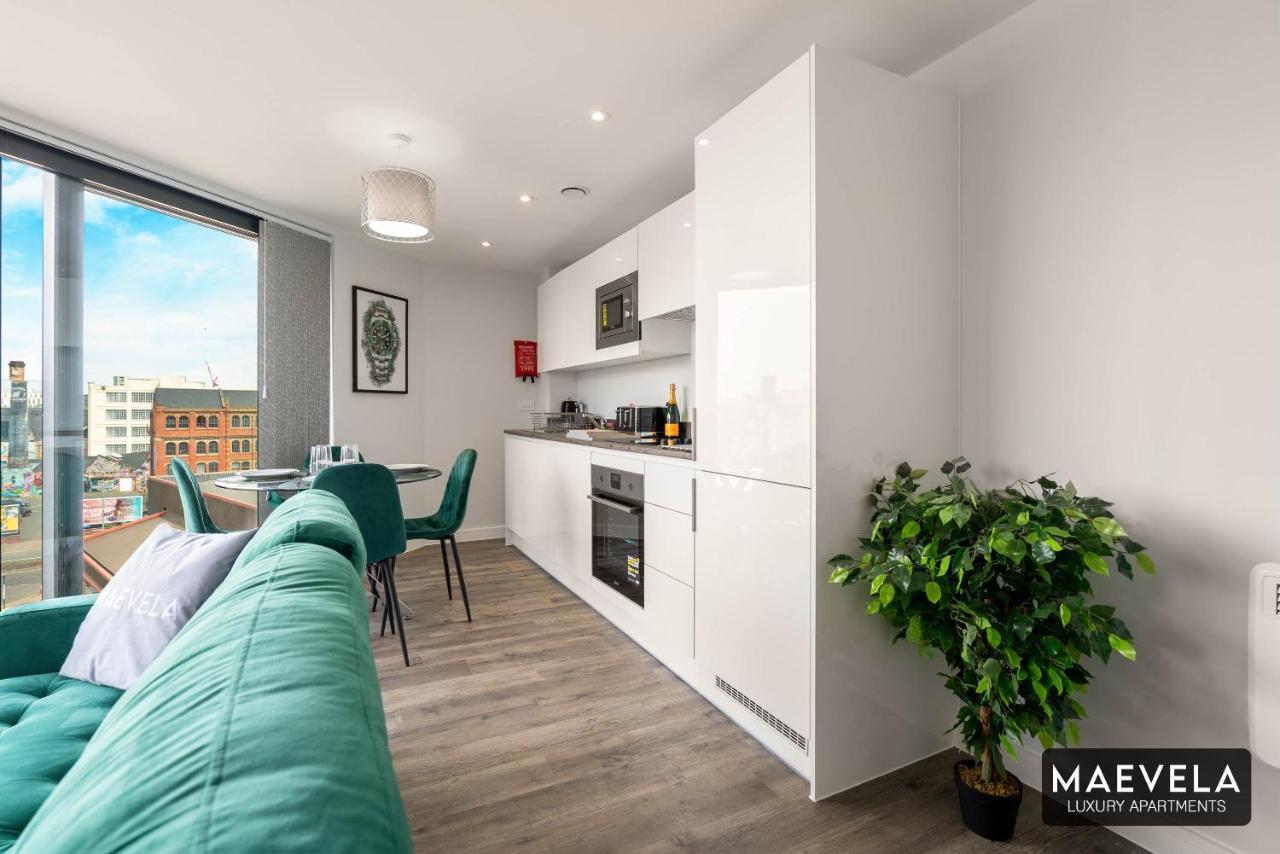 ברמינגהאם Maevela Apartments - Luxury Top Floor Penthouse - With Parking - 2 Bedroom New Build Apartment ✪ City Centre, Digbeth ✓ With Huge Patio Sliding Doors - City View - Rooftop Terrace - Ps4 & Smart Tv'S מראה חיצוני תמונה